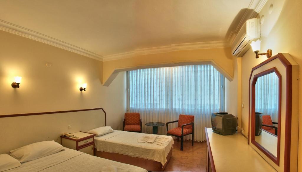Hotel Santur 쿠사다시 객실 사진